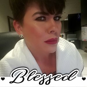 Meet your Posher, Cindy margarita